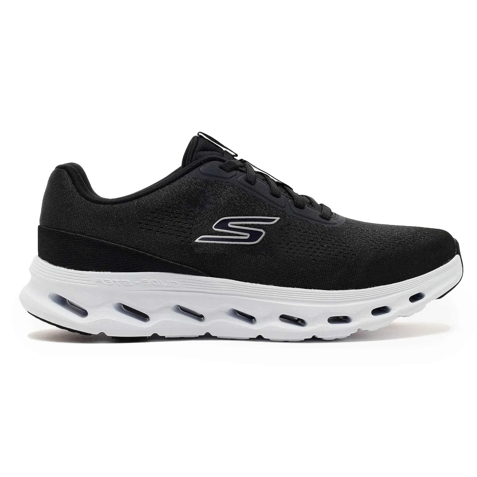 Tênis casual masculino Skechers preto com detalhes brancos, vista frontal em fundo branco